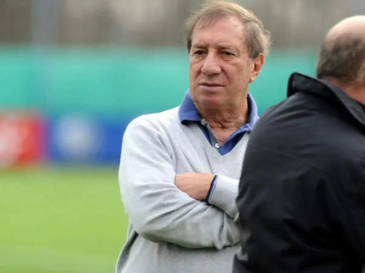 Preocupación por la salud de Carlos Bilardo: se agravó su cuadro y está internado
