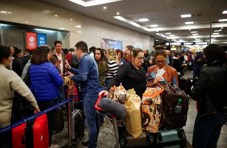 El conflicto con los sindicatos aeronáuticos se sigue agravando