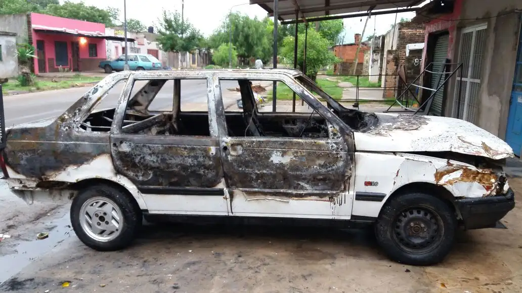 Nuevo auto quemado