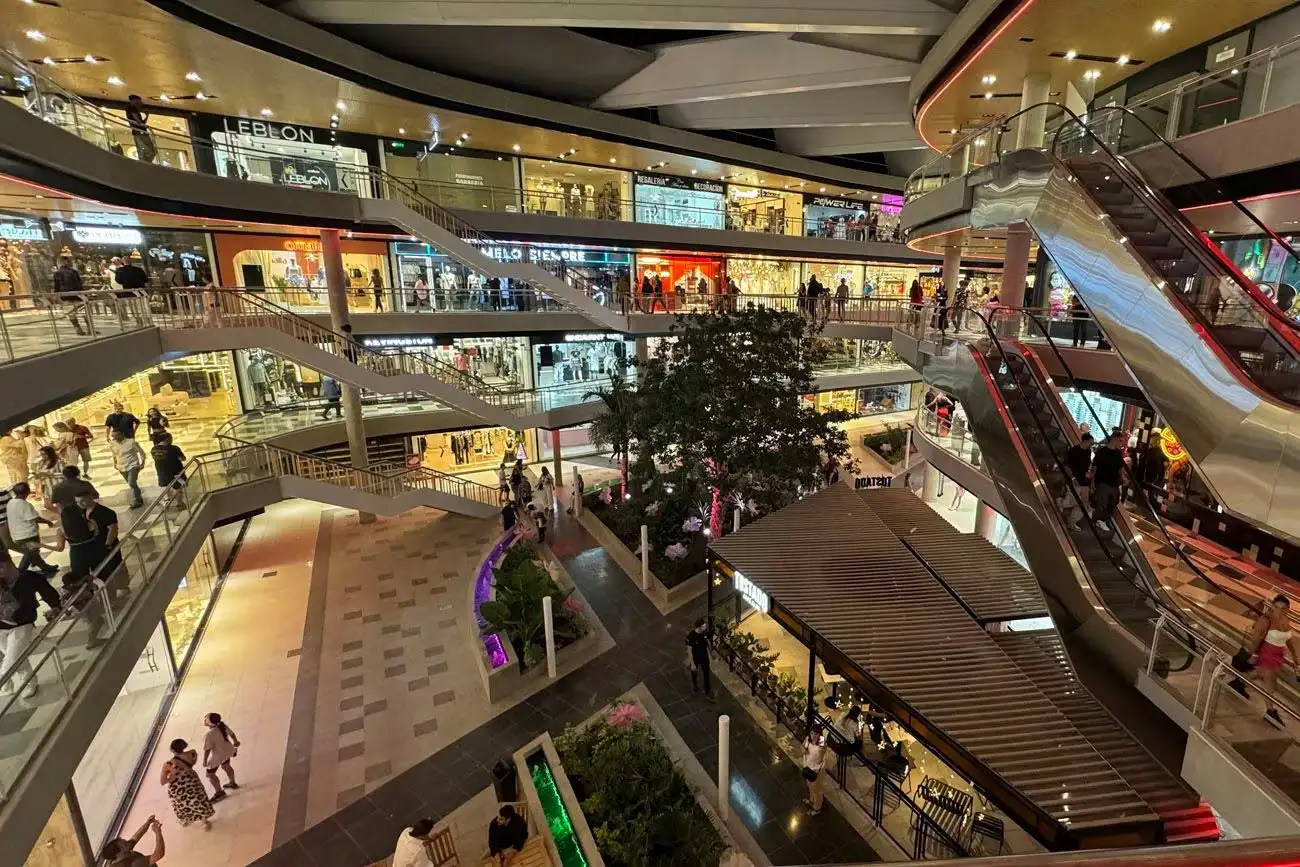 Villa Carlos Paz abrió su mayor shopping, WO, con 120 locales.