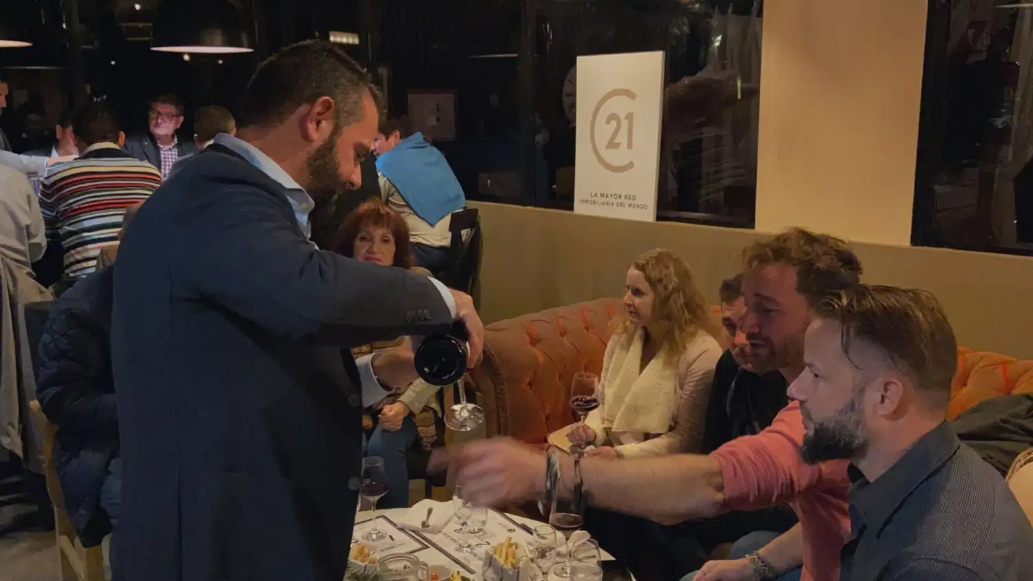 Cata de vinos de Bodega Séptima, organizada por CROAR Emprendimientos y Century 21 Singerling