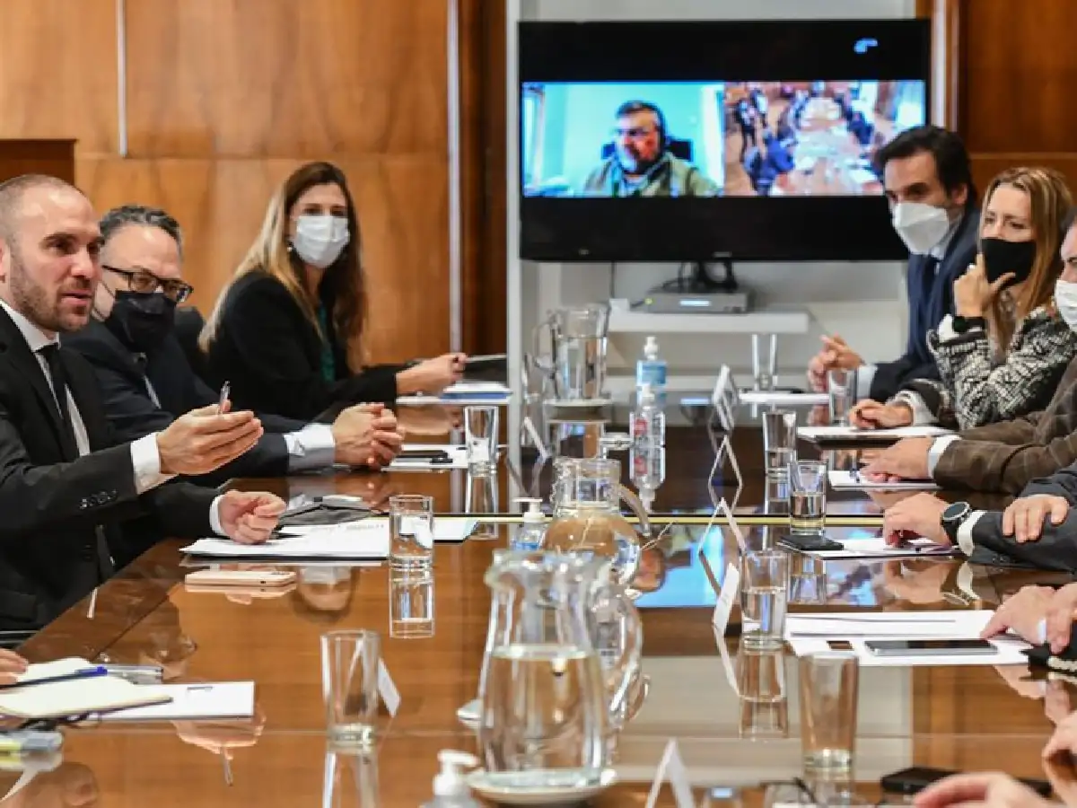 Eliminarán retenciones a exportaciones de servicios en 2022