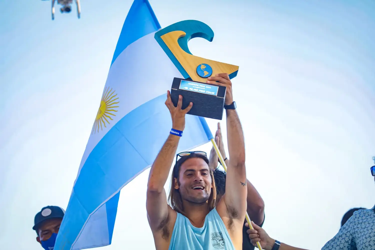 Martín Pérez y la sana costumbre de ser campeón