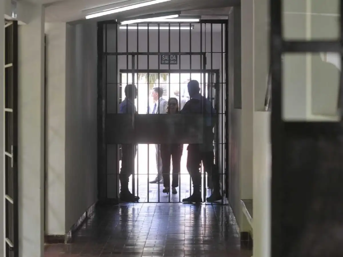 Escapó un preso de la UCA en Córdoba: habría hecho un boquete