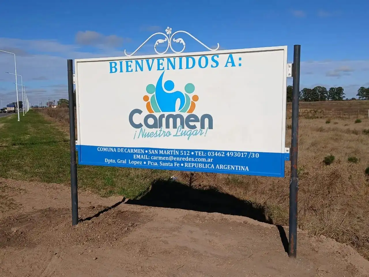 Uno de los carteles de bienvenida. Crédito: Comuna de Carmen.