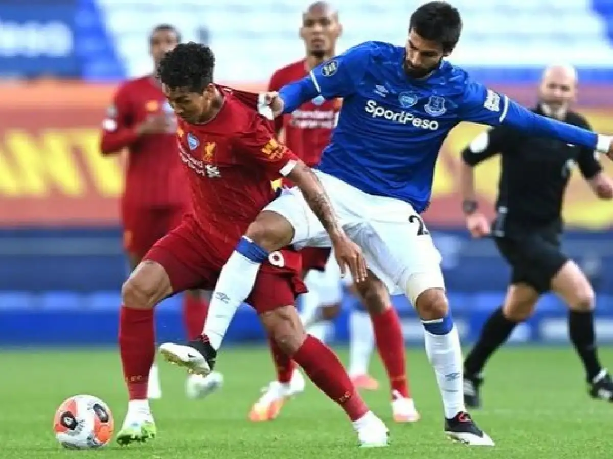 Liverpool igualó en el clásico ante Everton 