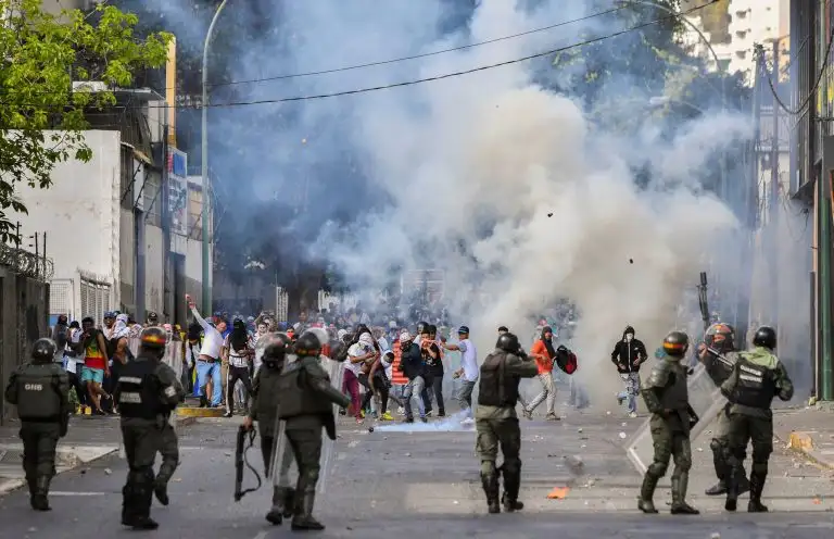 Venezuela: crece la tensión y son 26 los muertos