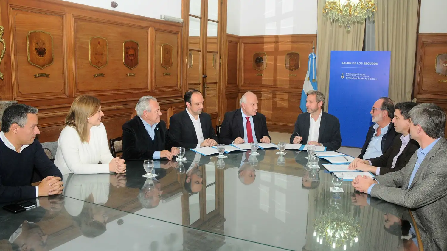 Se firmó el acuerdo para la construcción del desagüe Espora