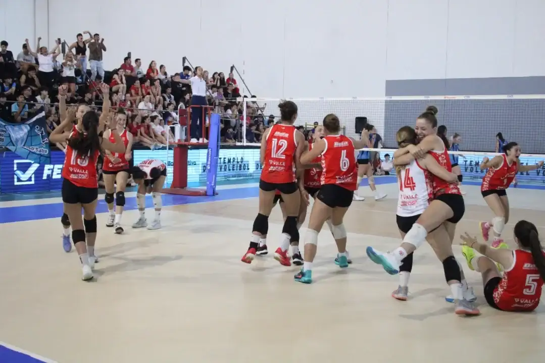 Las chicas del Club Atlético San Isidro hciieron historia en Chapadmalal.