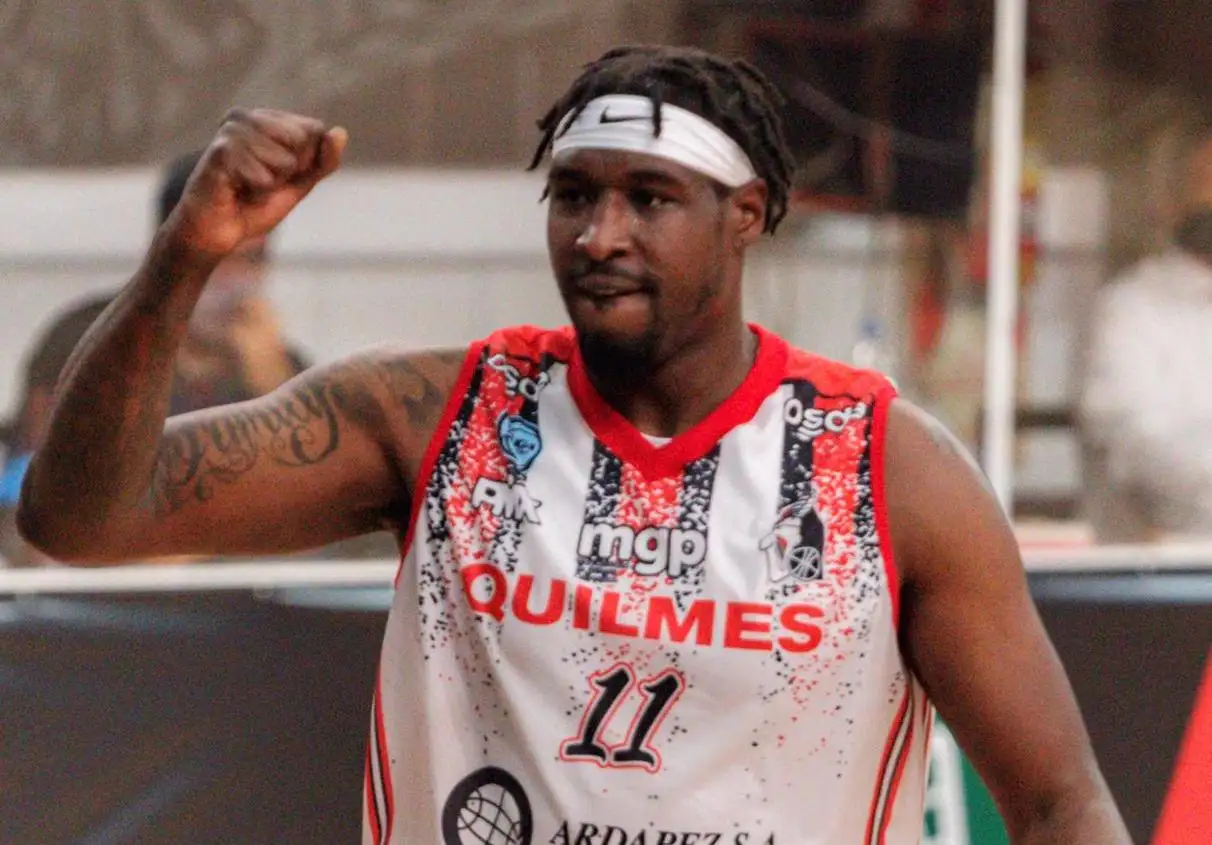 Brilló Ty Brown en su debut y ganó Quilmes