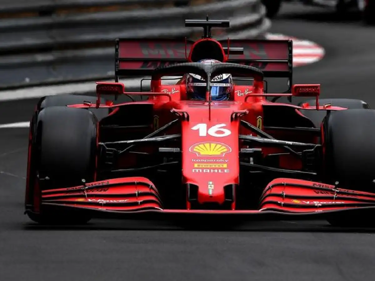 Leclerc consiguió la pole position en Mónaco