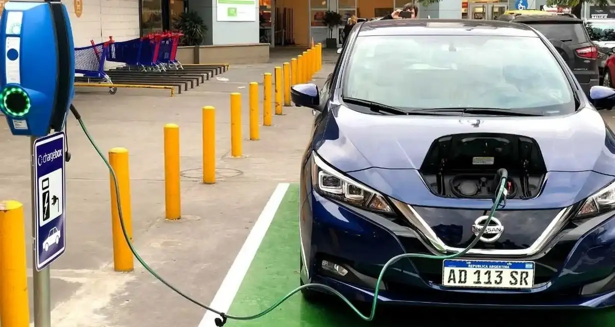 En Argentina hay 11 terminales automotrices, dos de las cuales se embarcarán en el nuevo proyecto. Foto: Agencia