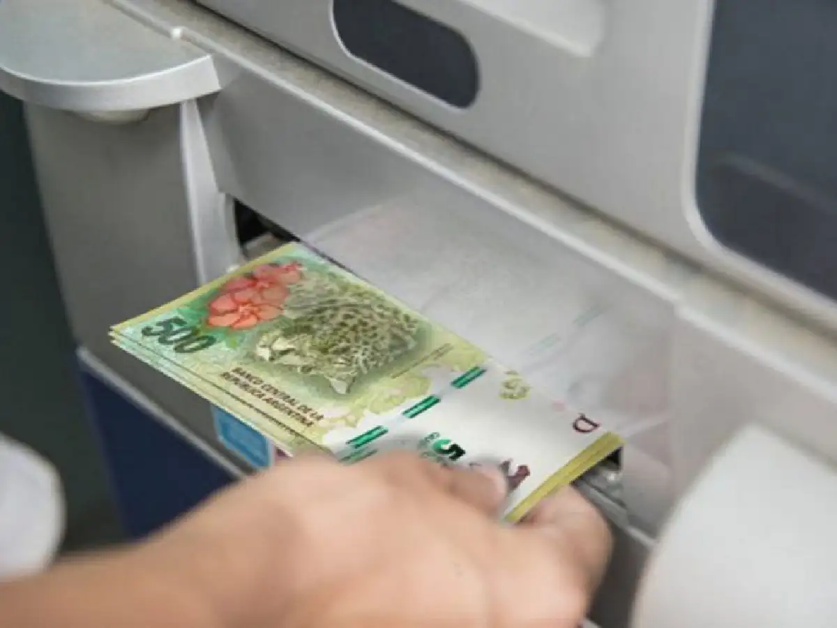 Casi 2.000 personas por día no tienen acceso al código para cobrar el IFE por RED Link