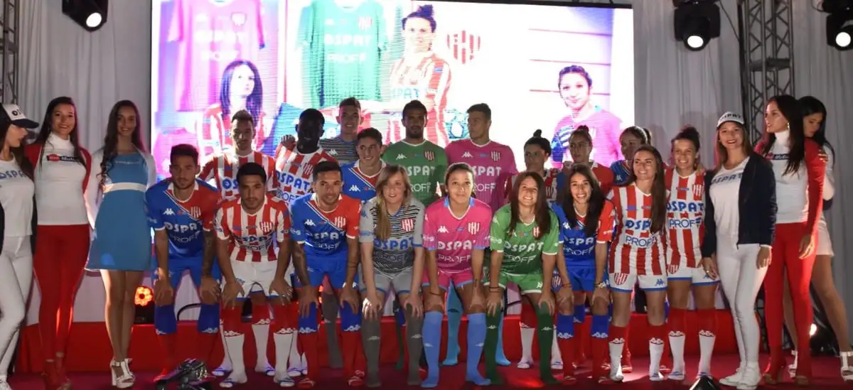 Unión presentó sus nuevas camisetas
