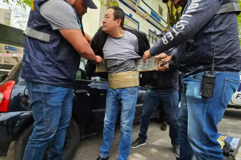 Los sospechosos llevaban, por lo menos, 710 mil dólares.