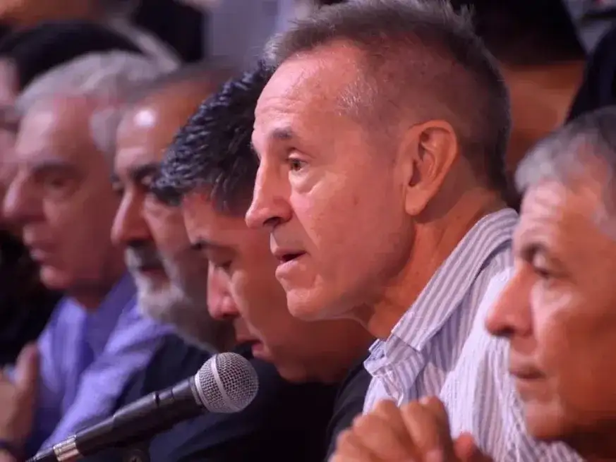 El dirigente venadense de la CGT Jorge Sola lideró la conferencia de prensa en la mañana de este miércoles.