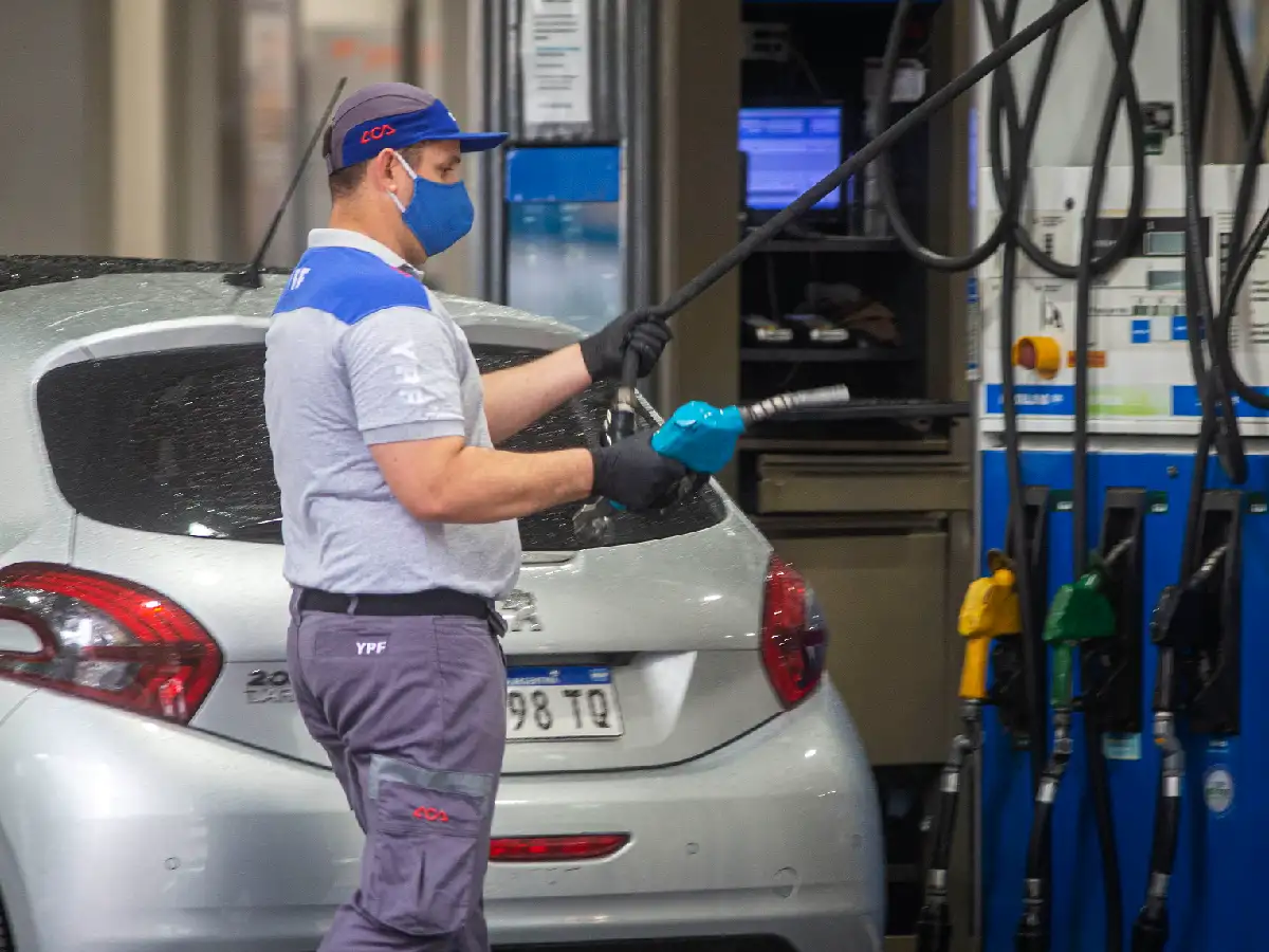 Estaciones de servicio suspenderán la atención al público los días 24 y 31