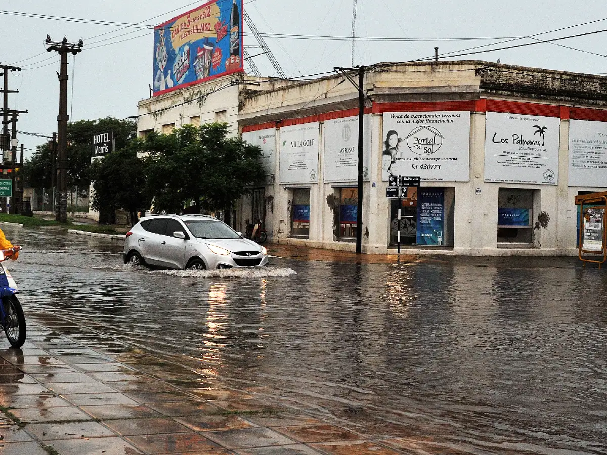 Intensa lluvia y caída de granizo