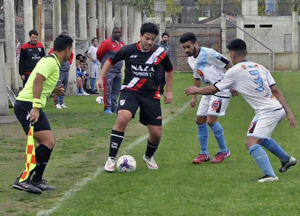 El fútbol espera que la tercera sea la vencida