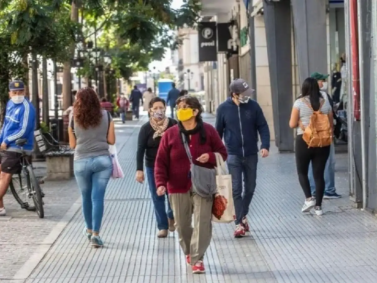 El país registró 229 muertes y 8.160 nuevos casos
