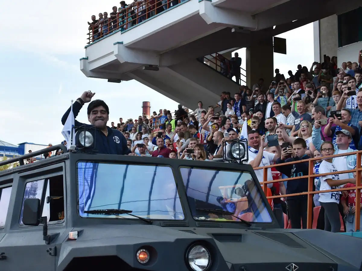 Maradona descubre el club que preside, Dinamo Brest 