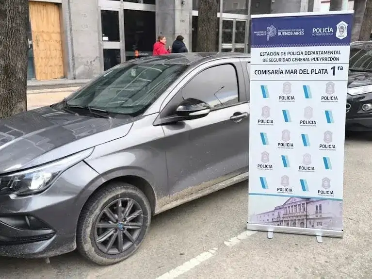 Cayó en Mar del Plata con un auto robado, patentes sospechosas y numeraciones adulteradas
