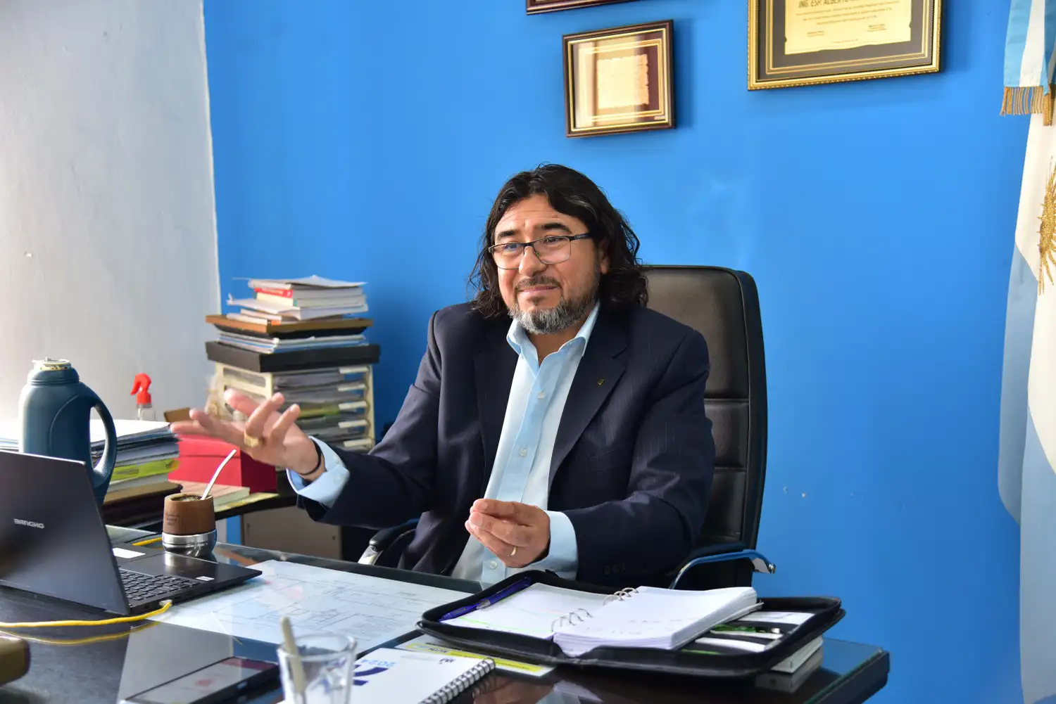 La falta de financiamiento, la suspensión de proyectos de crecimiento y la búsqueda de nuevas estrategias para sostener la educación pública marcan la realidad actual de la universidad.