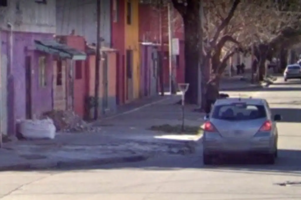 Persecución policial en Rosario: un ladrón acuchilló a un agente y otro terminó fracturado
