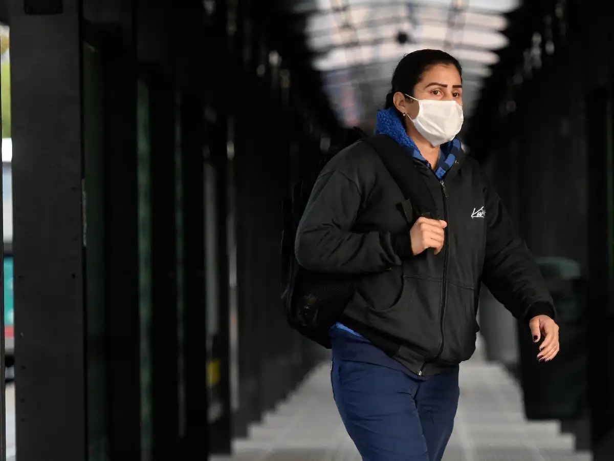 Identifican el impacto del coronavirus en mujeres y disidencias y proponen políticas pospandemia