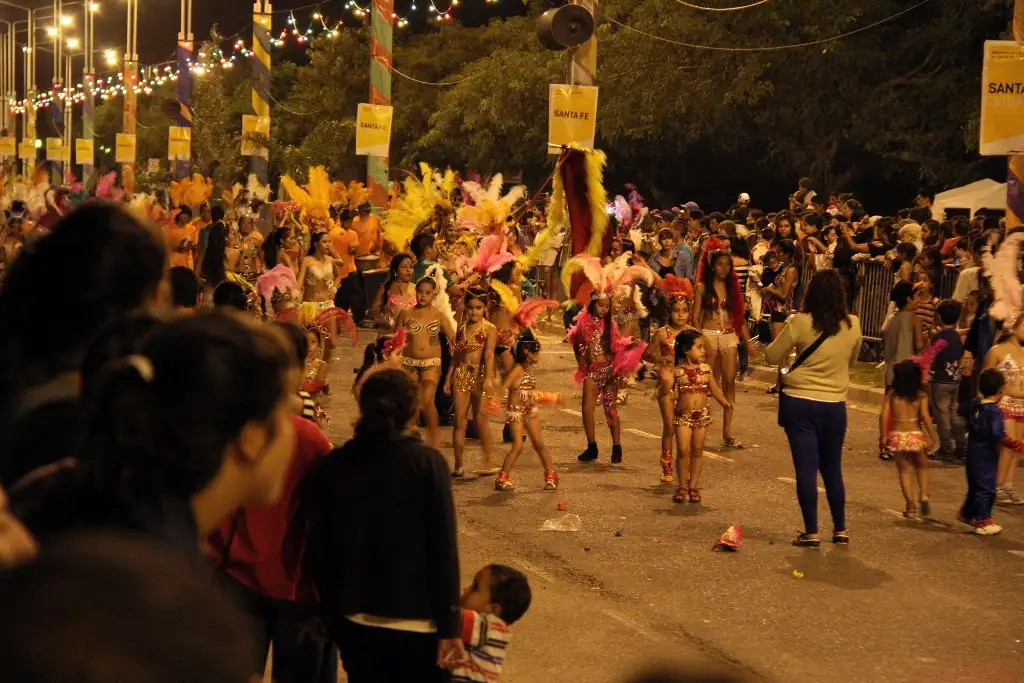 20.000 personas participaron de los corsos en Costanera Este