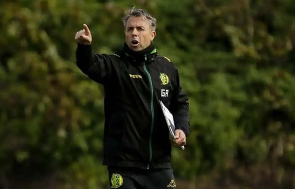 Gustavo Álvarez: “Cometimos el error de defender mucho”