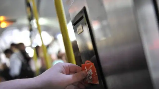 Advierten que los rosarinos están dejando de usar el ómnibus