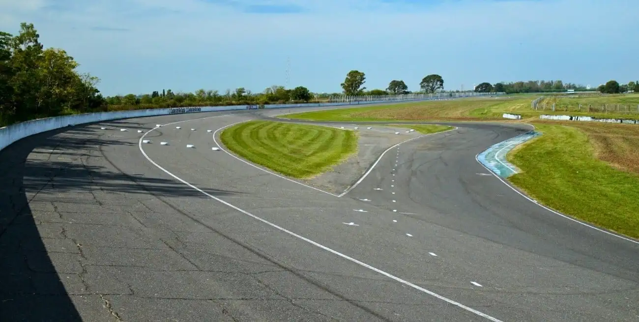 Rafaela es una de los pocos circuitos que se organiza la competencia de Turismo Carretera en Argentina sin la necesidad de recurrir a inversiones gubernamentales.
