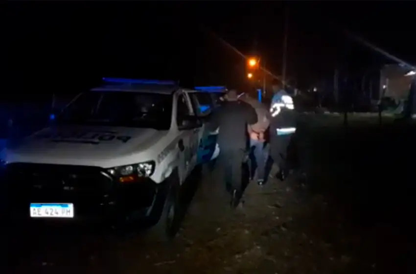 Detienen en Nuevo Golf a un hombre que golpeaba en el rostro a su pareja