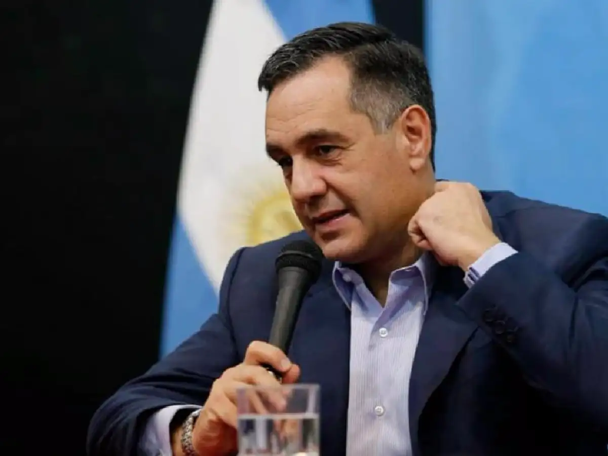 Para Finocchiaro "volver hacia atrás es mucho más doloroso que continuar adelante"