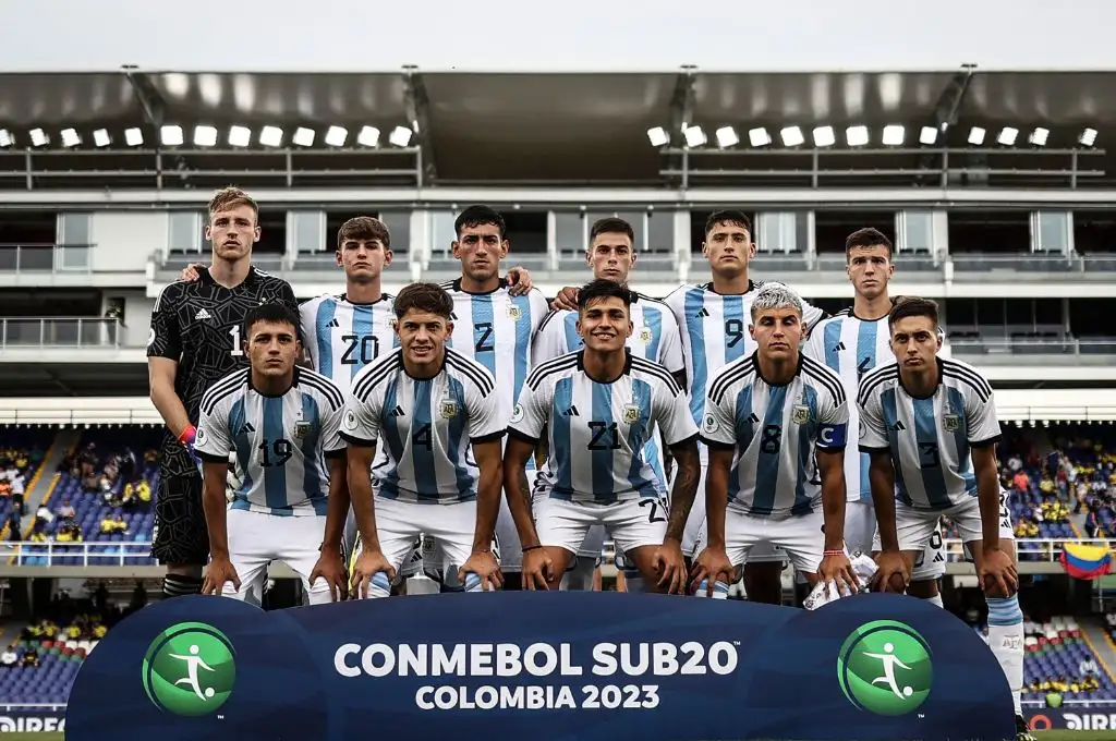 Con el objetivo de ganar, la selección sub 20 se mide ante Perú