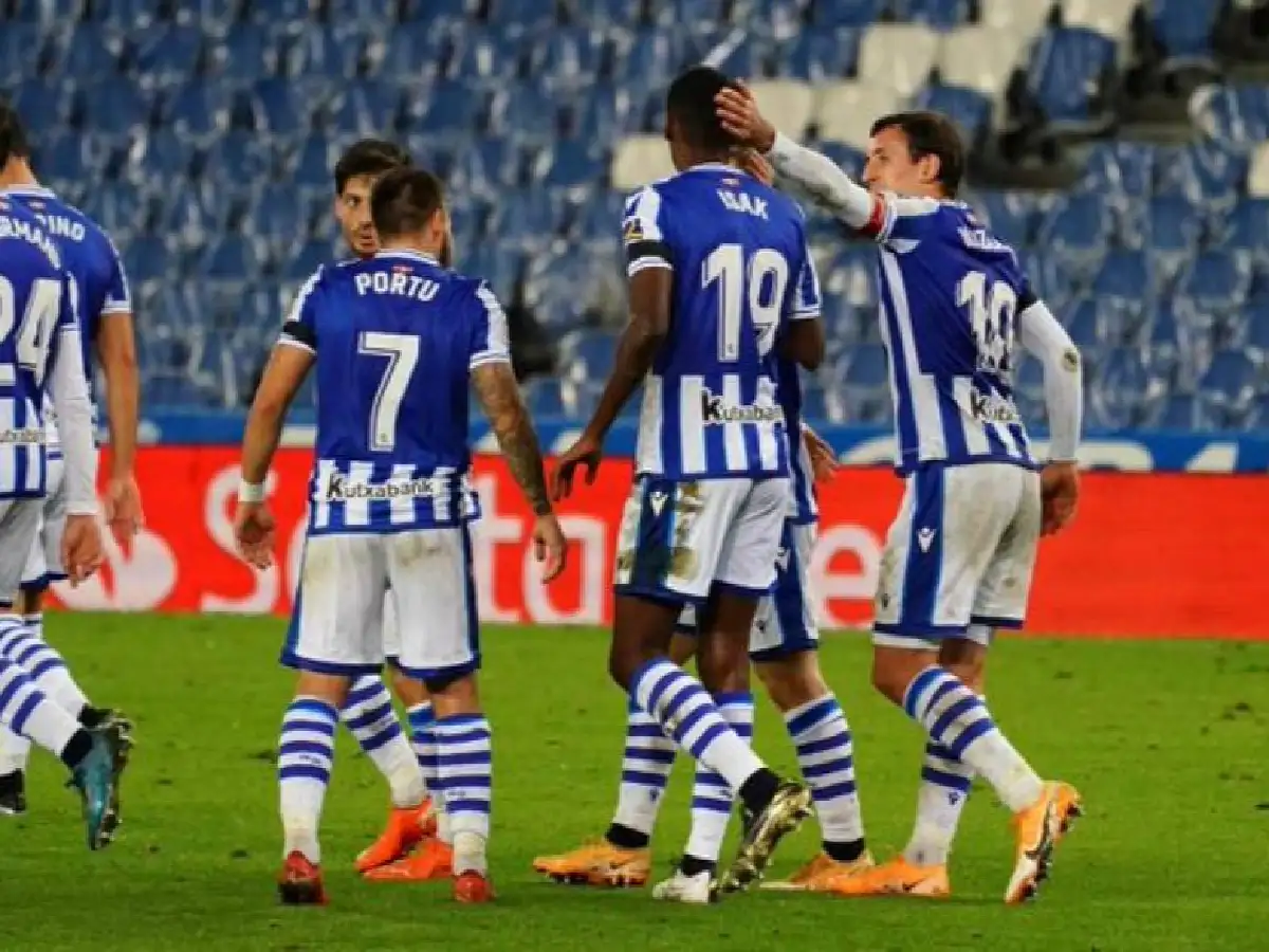 Real Sociedad se subió a la cima en España