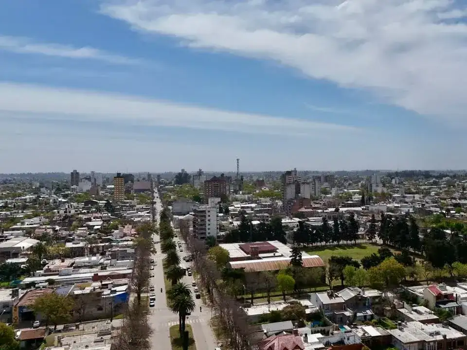 Vista aérea panorámica de la ciudad de Venado Tuerto, donde se observa el trazado urbano y la edificación que será regulada por el nuevo Código de Ordenamiento Territorial aprobado recientemente por el Concejo Municipal.