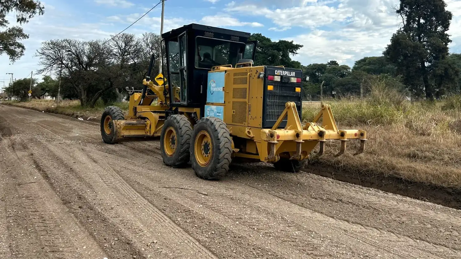 Realizaron trabajos de mantenimiento en calles de tierra de distintos sectores de San Francisco