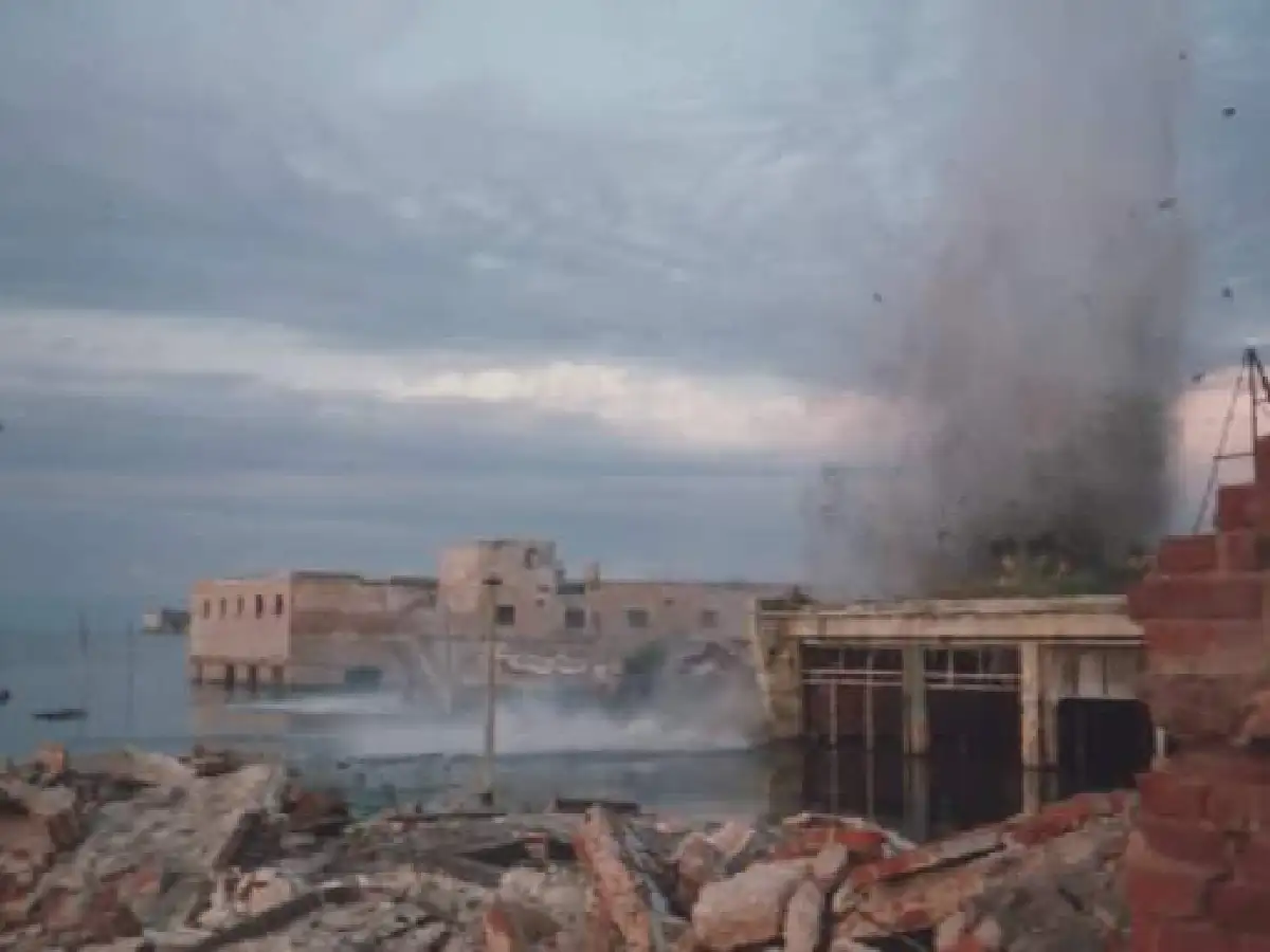 Se cumplen 30 años de las demoliciones controladas, símbolo del “resurgir” de Miramar      