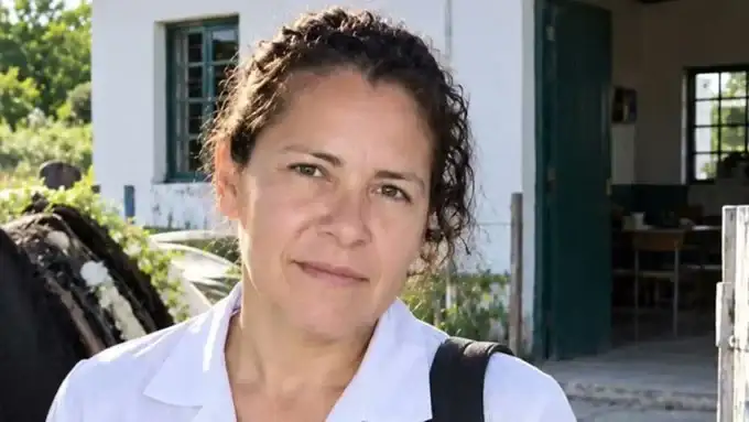 Los investigadores analizan la posible participación de más de un agresor.