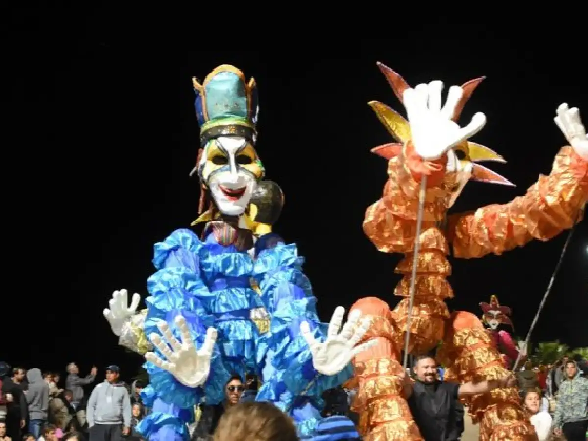 Suspenden los carnavales por el avance del Dengue 