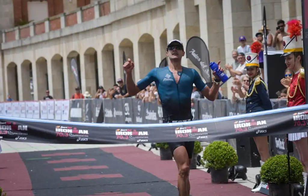 Galíndez y Roccoboni se impusieron en el IronMan de Mar del Plata