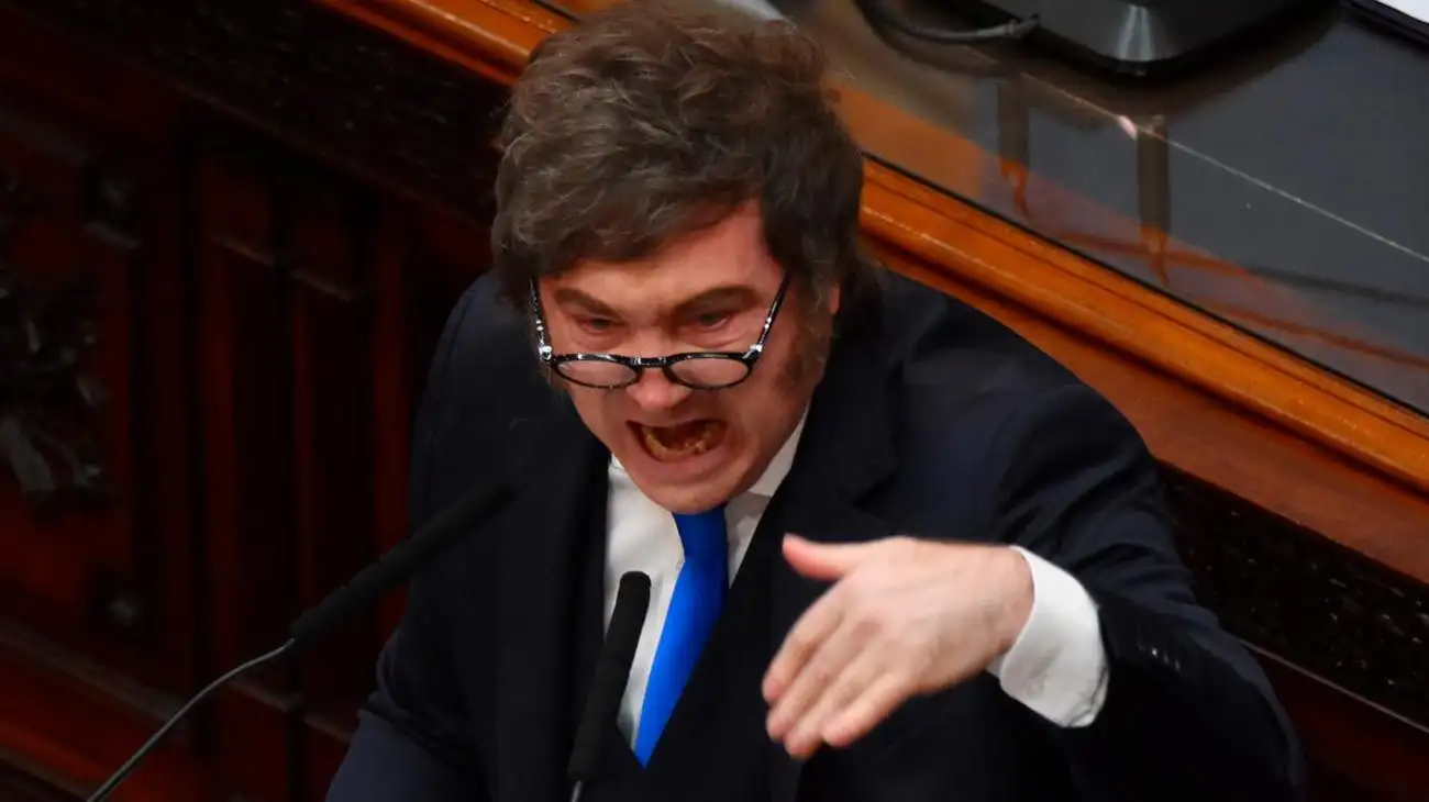 Javier Milei y las señales de un tiempo político híbrido.