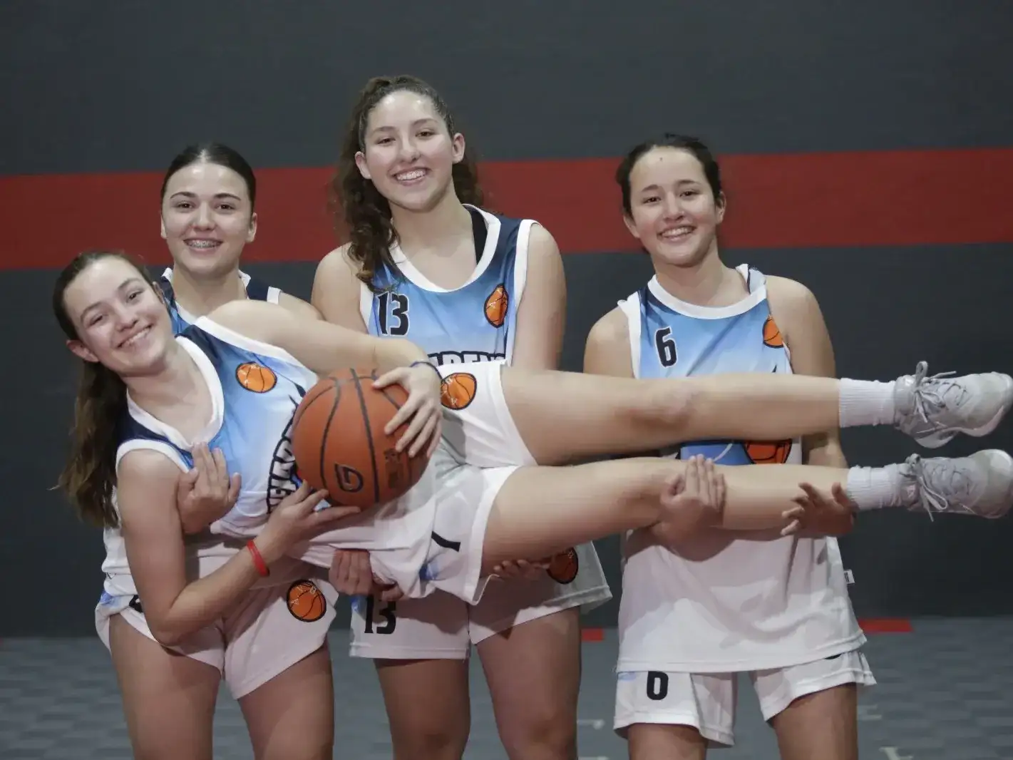 U15