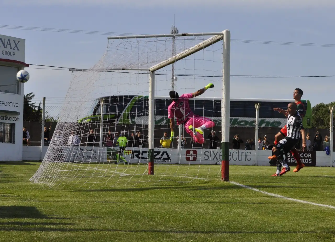 Círculo sumó su séptimo empate: 0 a 0 con Cipolletti