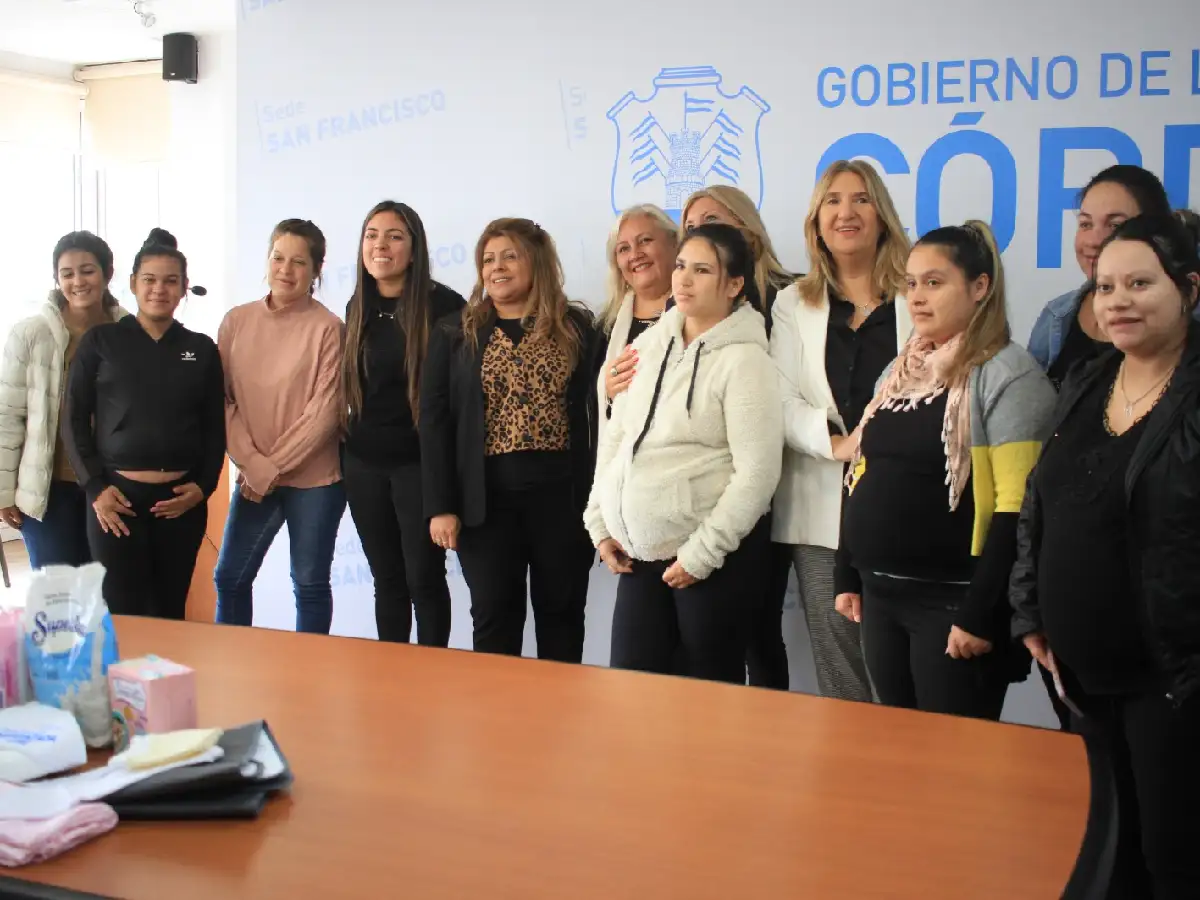Programa Protección de la Embarazada y su bebé: 15 mamás recibieron sus ajuares 