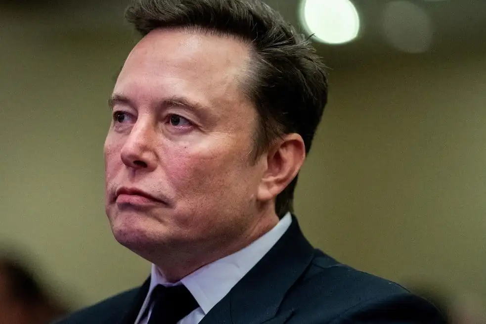 Elon Musk cuestionó el contenido infantil de Netflix en su cuenta de X.