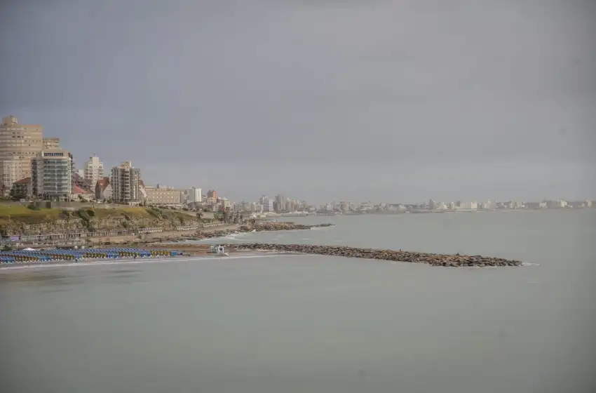 Se acabó el "veranito" en Mar del Plata: vuelve el frío