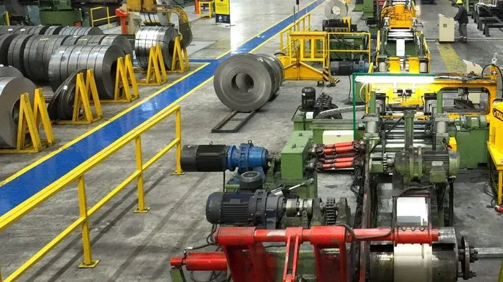 La actividad económica se contrajo por segundo mes consecutivo